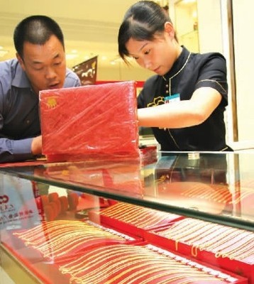 【珠寶營(yíng)銷(xiāo)】佐卡伊實(shí)戰(zhàn)演練 珠寶首飾基本銷(xiāo)售五部曲